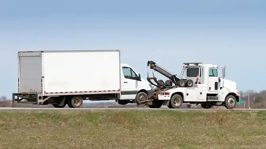 tow truck on Highway 9 for towing in Felton CA